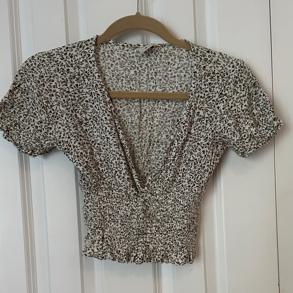 Paper Crane Leaf Print V-Neck Smocked Blouse